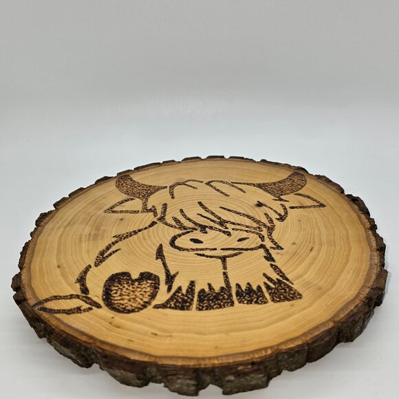 Highland cow wood burned art 8 x.75 in Round, live edge - Picture 9 of 9
